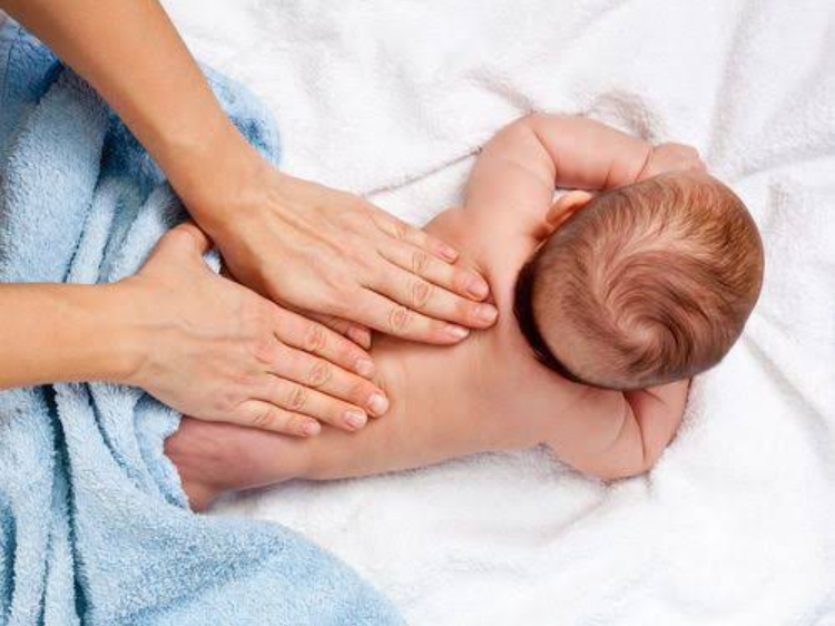 Perawatan Bayi Bidan yusra & Safira